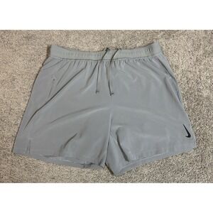 Nike Yoga 2-in-1 Training Athletic Shorts Solid Gray DC5320-068 2XL EUC Lined